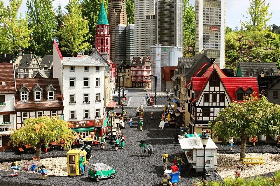 lego-2449336_960_720.jpg