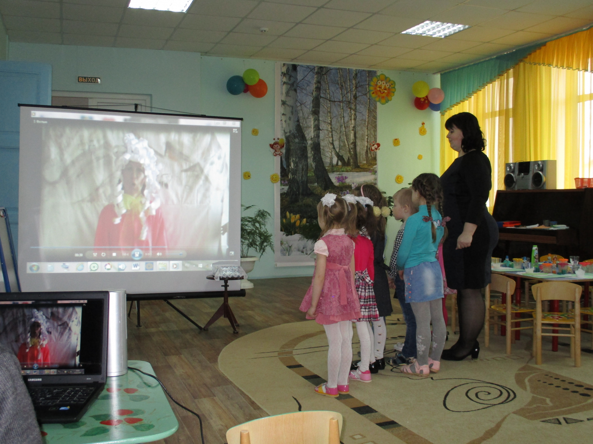 Видео «Полёт в космос»