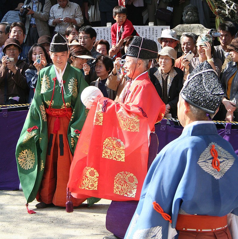 800px-Kemari_Matsuri_at_Tanzan_Shrine_1.jpg