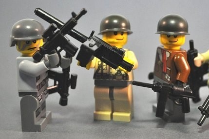 13Lego.jpg